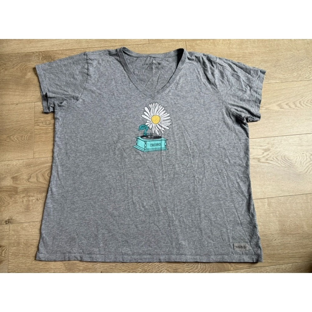 EUC Womens Life is Good short sleeve gray v-neck chusher tee flower record sz XL